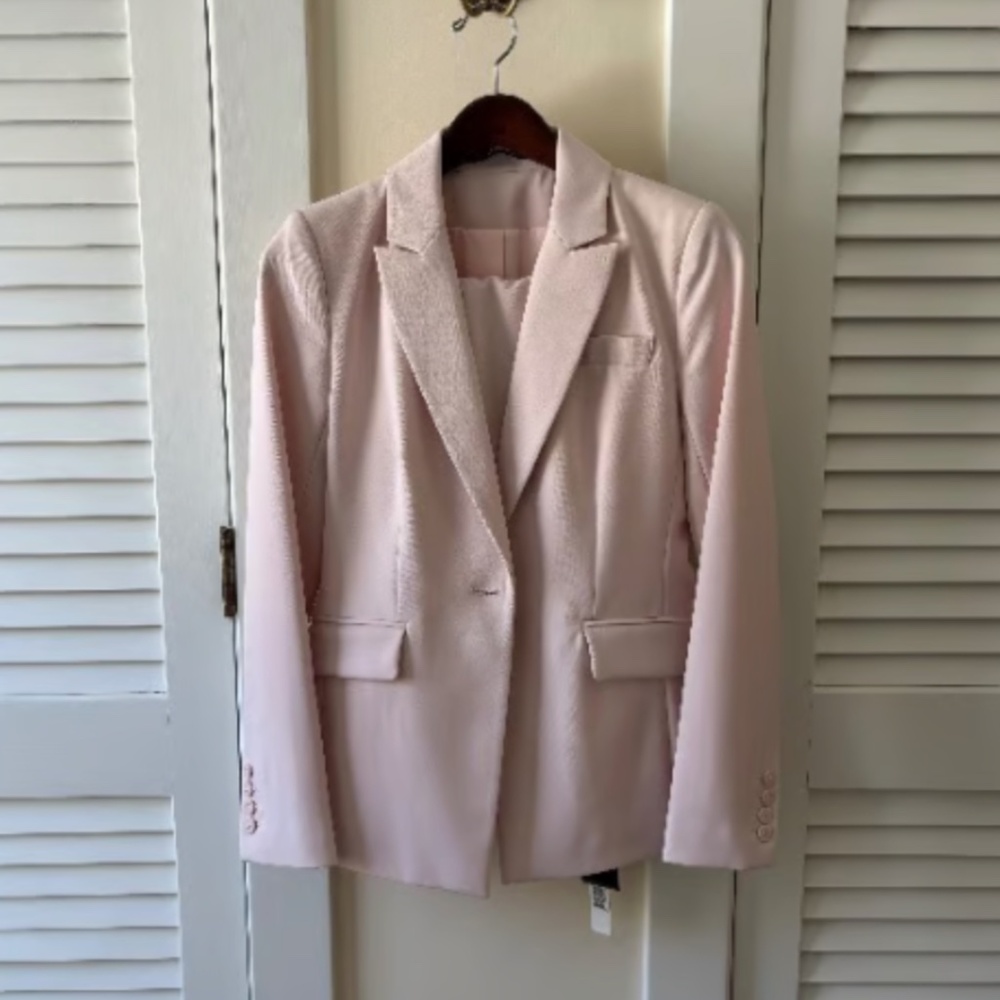 Elie Tahari Pink Suit